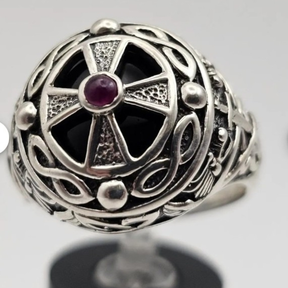 Vintage Sterling Silver Garnet And Onyx Ring Size 11